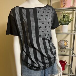 NWT - ZARA Grey and black American flag graphic t-shirt - Size M
